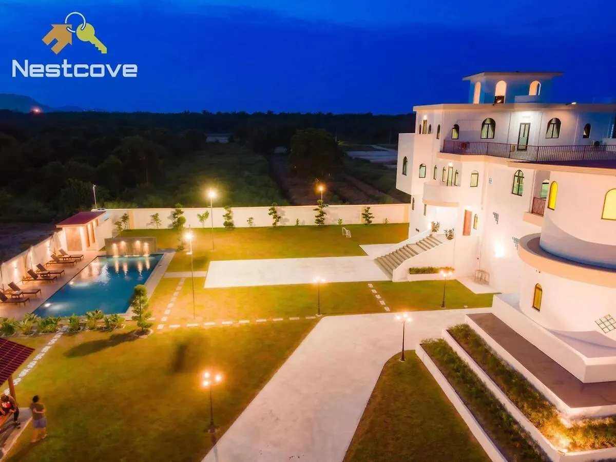 Astorybook Castlestay Wt Gardenwedding By Nestcove Malacca Vila