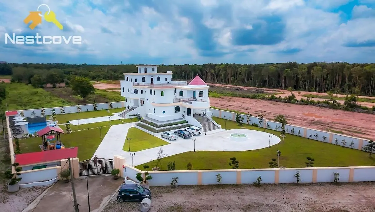 Astorybook Castlestay Wt Gardenwedding By Nestcove Malacca Vila